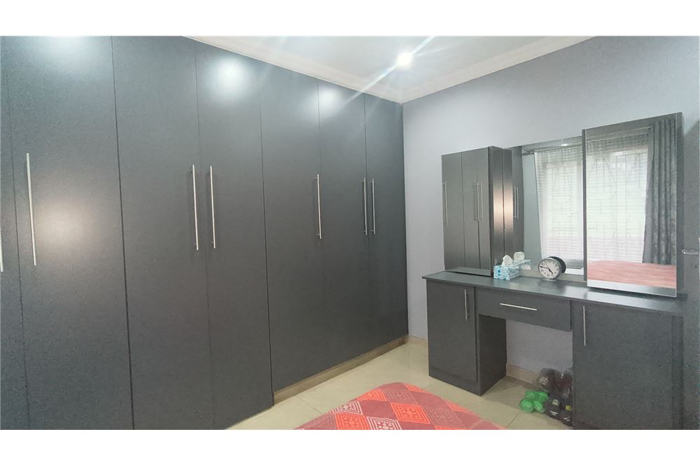 Rezidential - Case/Vile - Orient Heights, KwaZulu Natal - South Africa - 17 - 1031436048-348