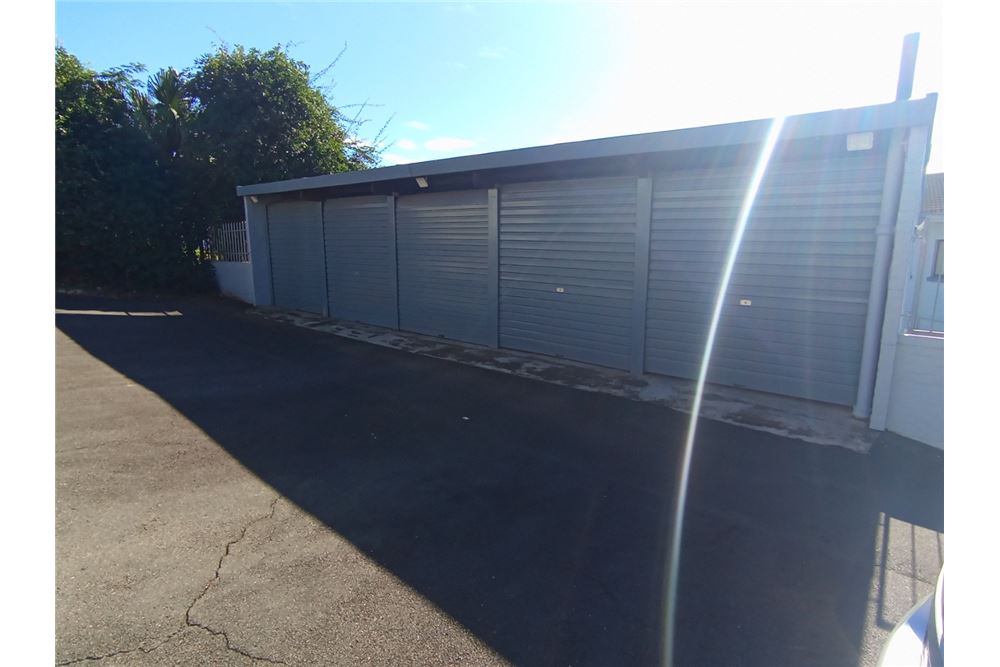 Dzīvojamais - Pilsētas savrupmāja - Bulwer, KwaZulu Natal - South Africa - 42 - 1031389007-102