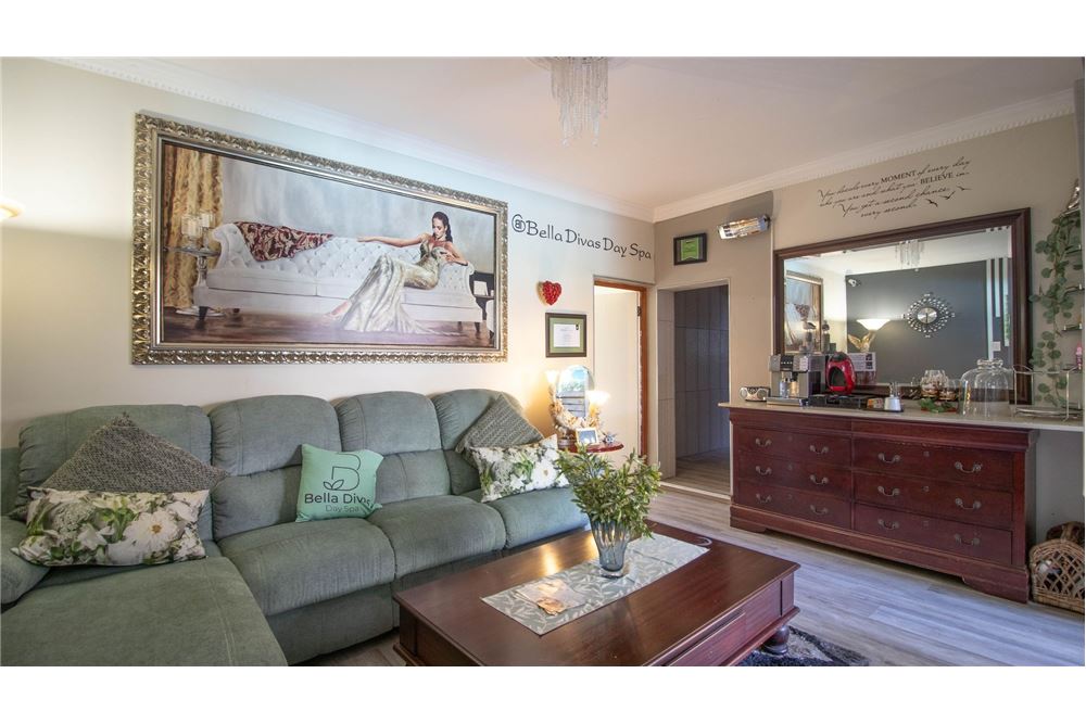 Comercial - Oficina - Queenswood, Gauteng - South Africa - 31 - 1031414013-113