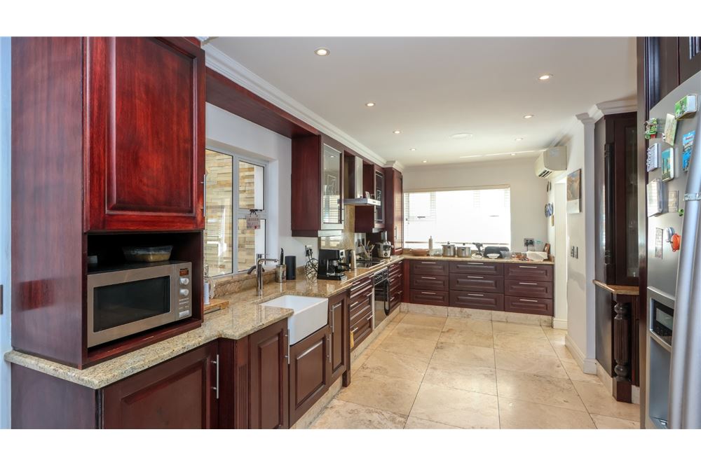 Residential - House - Umhlanga Rocks, KwaZulu Natal - South Africa - 24 - 1031465115-36