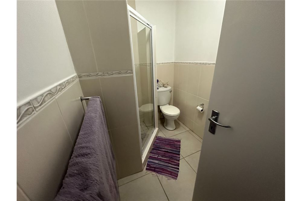 Residential - Stanovanje - Athlone, KwaZulu Natal - South Africa - 10 - 1031388001-158