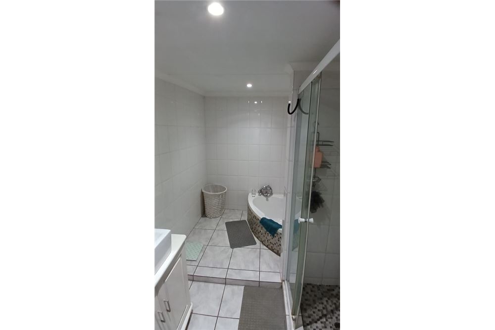 Residencial - Casa - Kirkney, Gauteng - South Africa - 41 - 1031414116-94