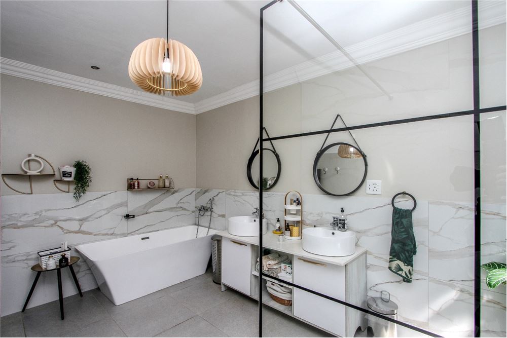 Residential - House - La Lucia, KwaZulu Natal - South Africa - 68 - 1031465115-30