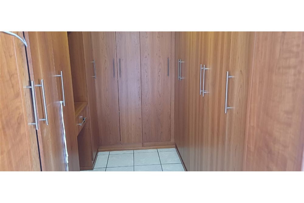 Residential - ਅਲੱਗ ਥਲੱਗ ਬਣਿਆ ਹੋਇਆ ਘਰ - Birdswood, KwaZulu Natal - South Africa - 20 - 1031416004-548