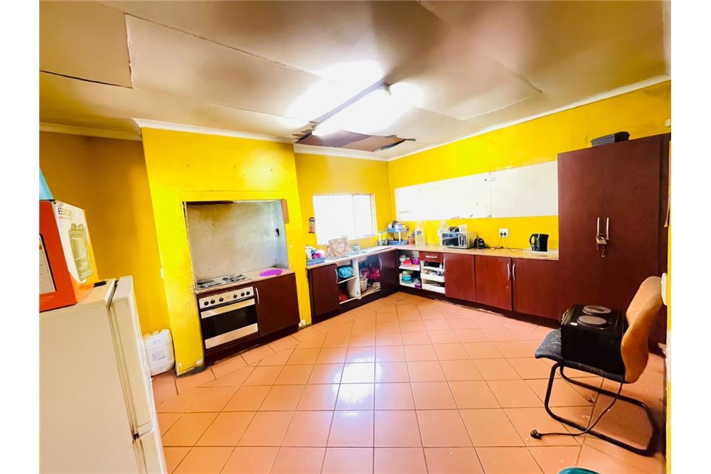 Residential - House - Sunnyside, Gauteng - South Africa - 5 - 1031414137-51