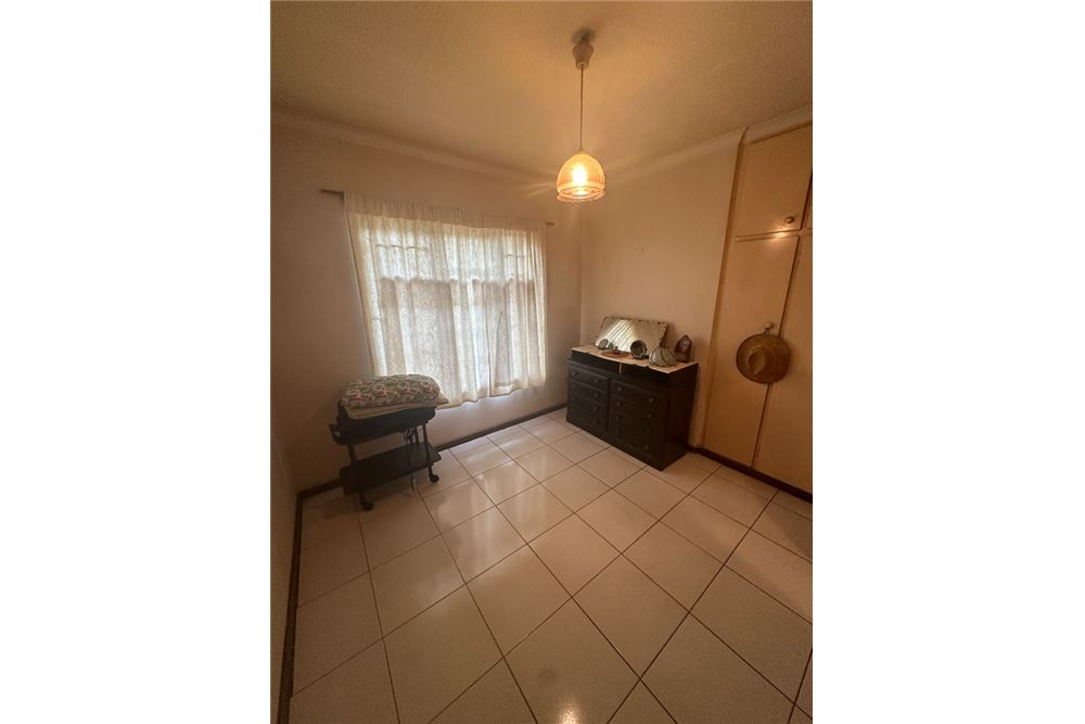 Residential - House - Glen hills, KwaZulu Natal - South Africa - 15 - 1031465056-212