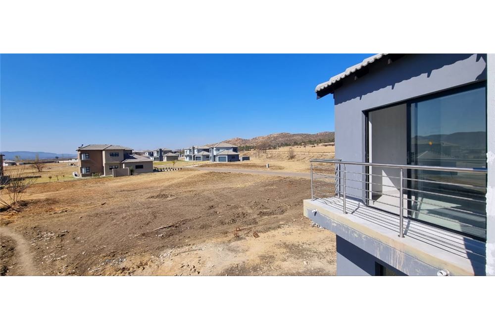 Gyvenamasis - Namas - Everglades Estate, North West - South Africa - 27 - 1031416049-44