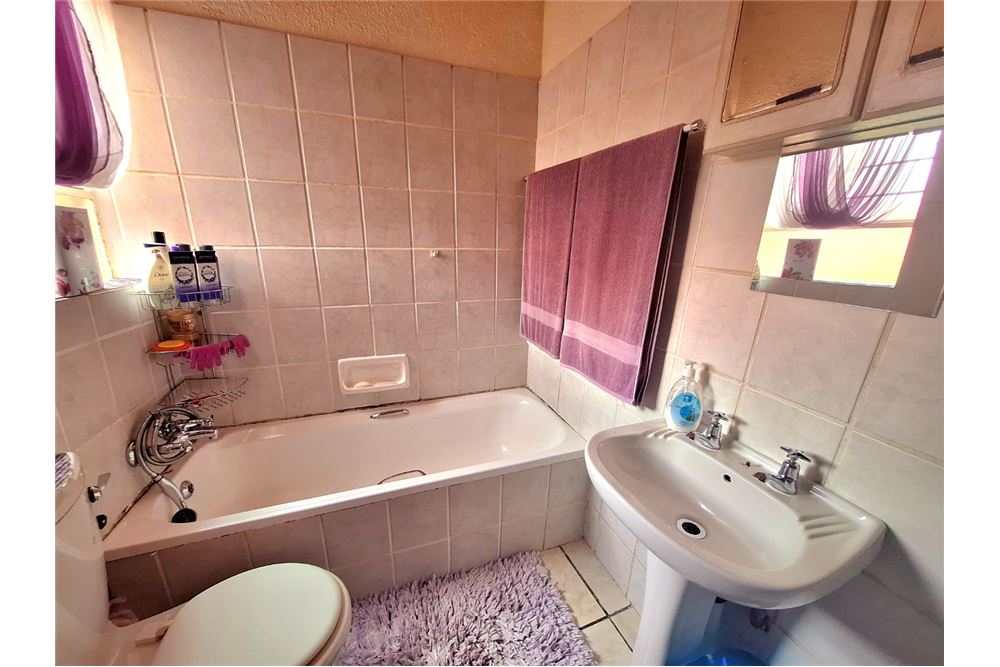 住宅 - 联排别墅 - Quellerie Park, Gauteng - South Africa - 13 - 1031444159-83