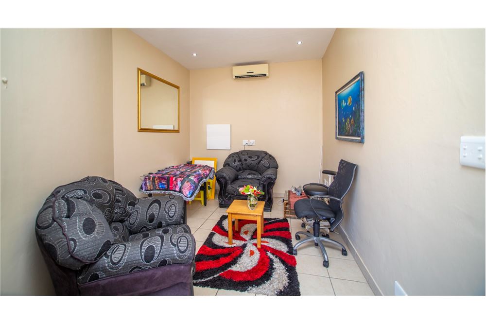 Gyvenamasis - Sublokuotas namas - Umgeni Park, KwaZulu Natal - South Africa - 14 - 1031465018-41