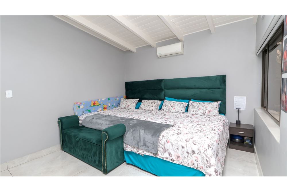 Residential - House - Glen hills, KwaZulu Natal - South Africa - 21 - 1031465115-38