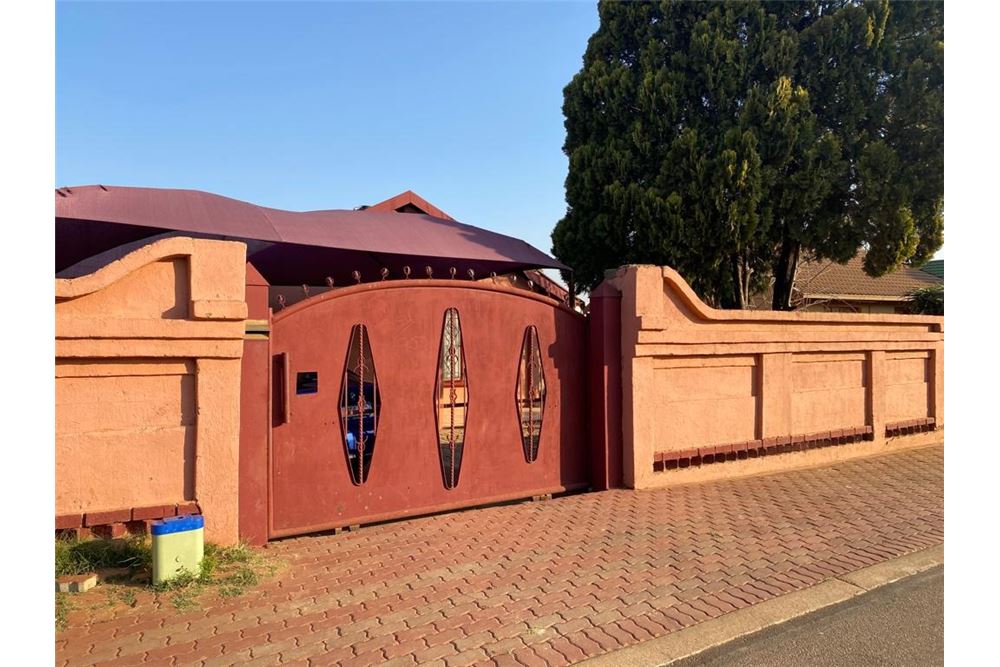 Residenziale - Casa - Soshanguve XX, Gauteng - South Africa - 2 - 1031414106-212