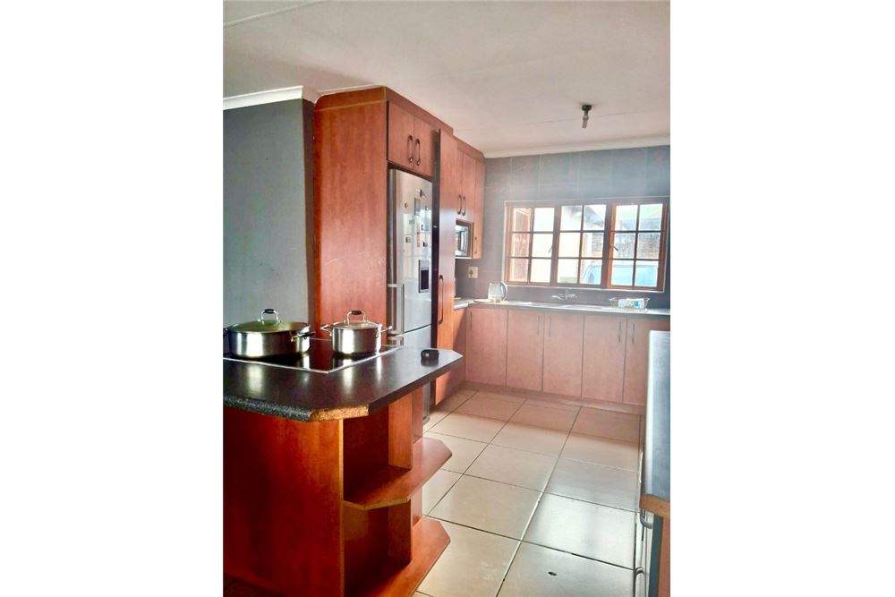 Residencial - Casa - Eersterust, Gauteng - South Africa - 4 - 1031414137-47