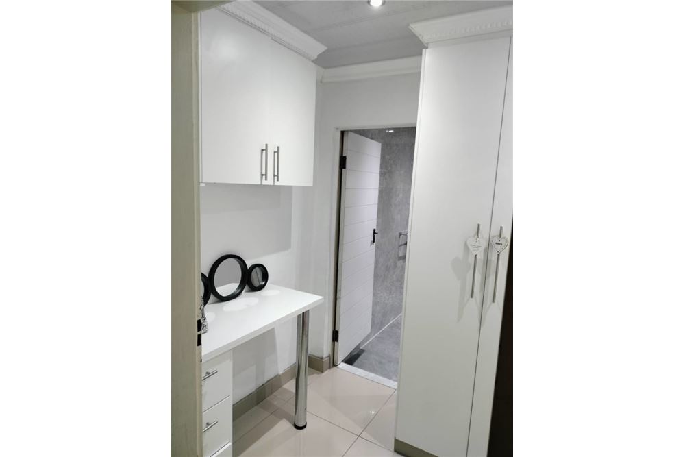 באזור מגורים - בית פרטי - Bombay Heights, KwaZulu Natal - South Africa - 29 - 1031436123-59