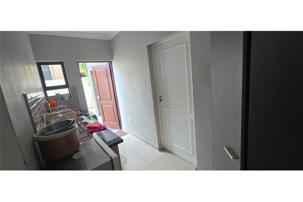 Residencial - Casa - Zambezi Manor Lifestyle Estate, Gauteng - South Africa - 10 - 1031414140-40