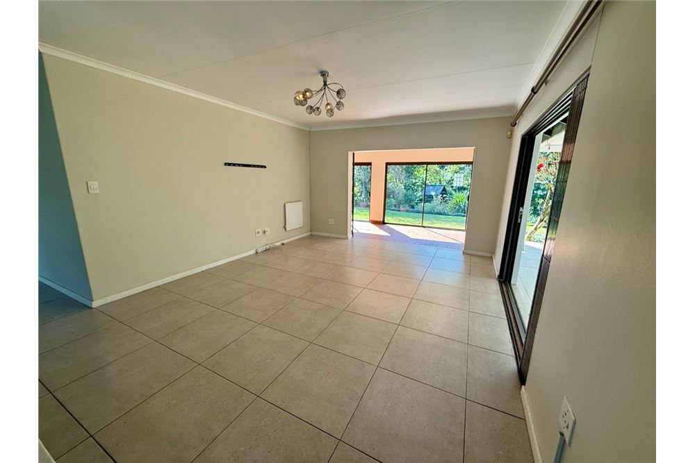 Residential - ทาวน์เฮาส์ - Hillcrest Central, KwaZulu Natal - South Africa - 18 - 1031391020-886