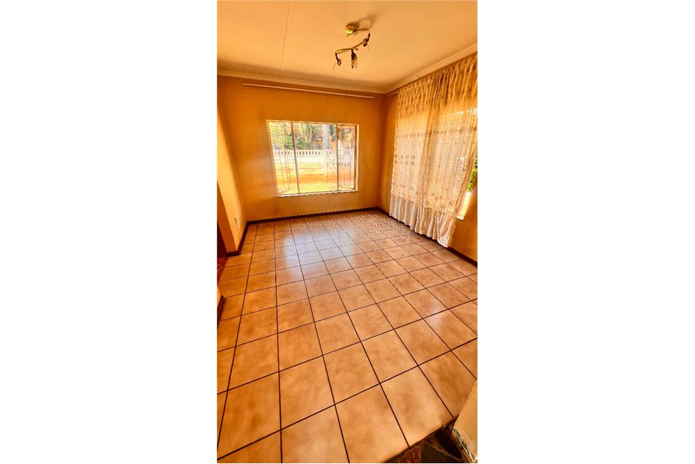 Residential - House - Dorandia, Gauteng - South Africa - 7 - 1031414112-24