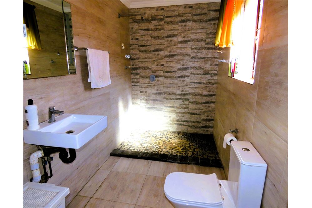 Residencial - Casa - Eersterust, Gauteng - South Africa - 22 - 1031414016-149