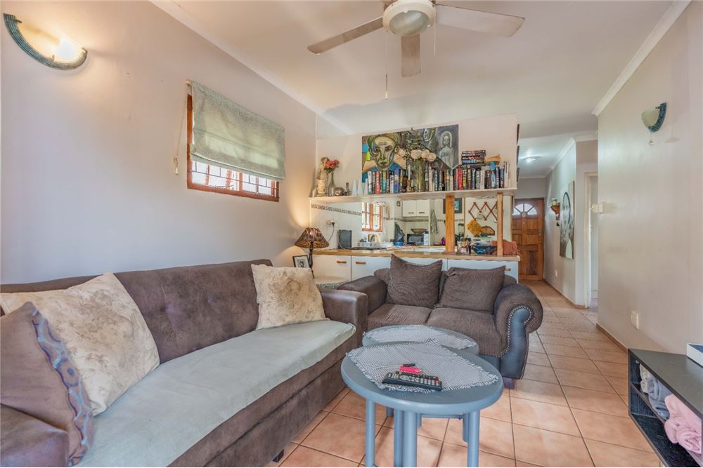 Residential - House - Athlone, KwaZulu Natal - South Africa - 14 - 1031465131-12