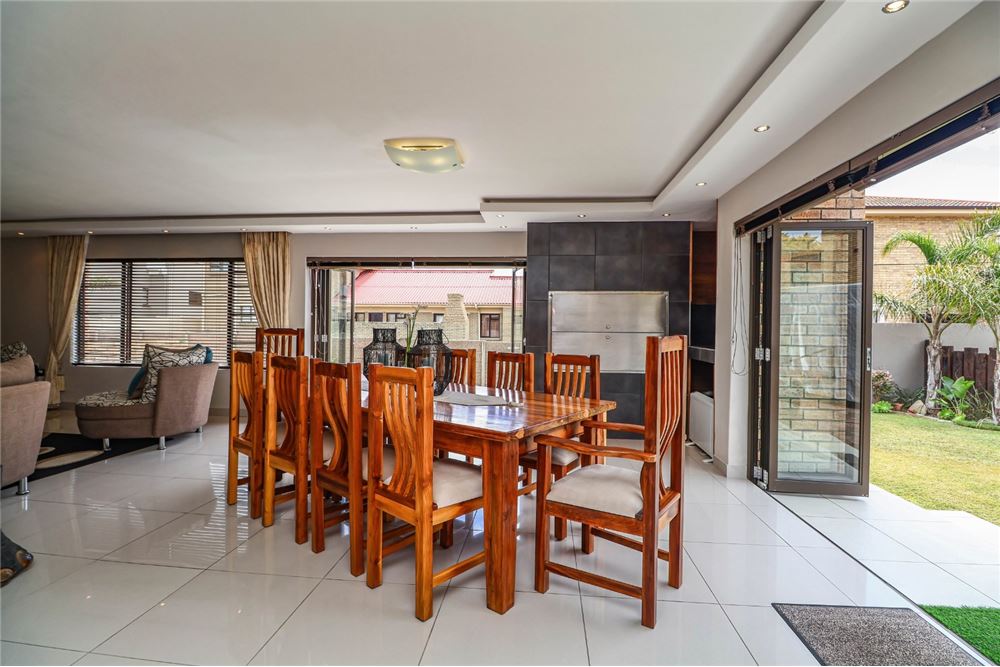 Gyvenamasis - Namas - Bayview, Western Cape - South Africa - 18 - 1031012001-40