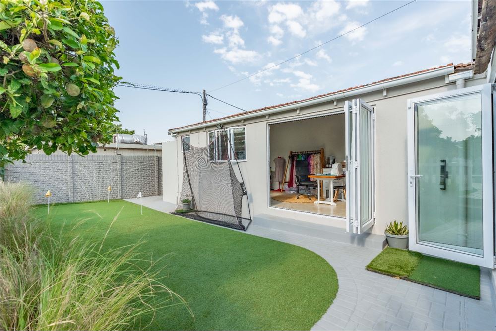 Residential - House - Durban North, KwaZulu Natal - South Africa - 29 - 1031465128-18