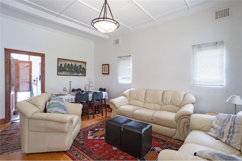 Residential - ਅਲੱਗ ਥਲੱਗ ਬਣਿਆ ਹੋਇਆ ਘਰ - Glenwood, KwaZulu Natal - South Africa - 9 - 1031389044-310