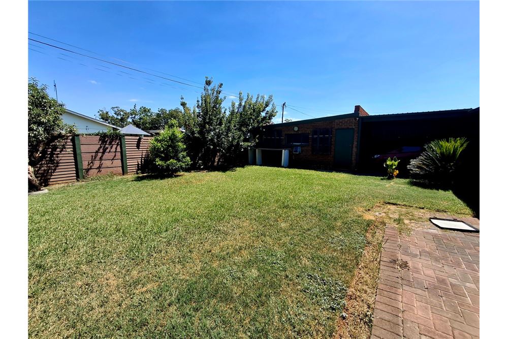 Residential - House - Vanderbijlpark SE, Gauteng - South Africa - 17 - 1031010005-15