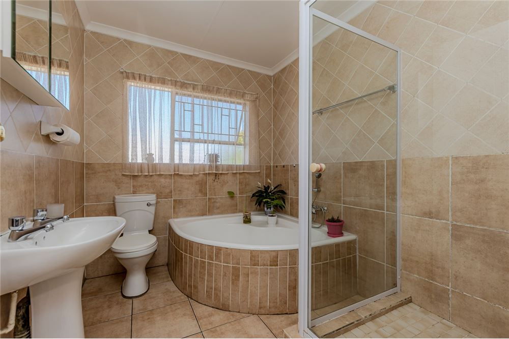 Residential - Omakotitalo - Wilgeheuwel, Gauteng - South Africa - 23 - 1031444179-44