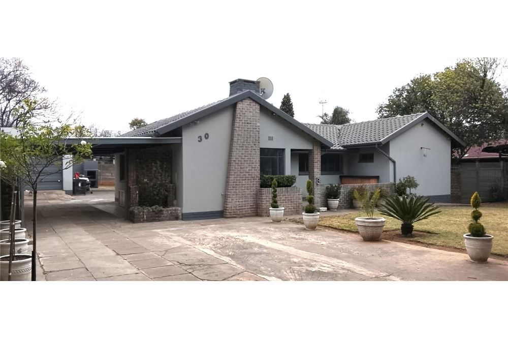 Residential - हाउस - Vanderbijlpark SW 5, Gauteng - South Africa - 4 - 1031010012-83