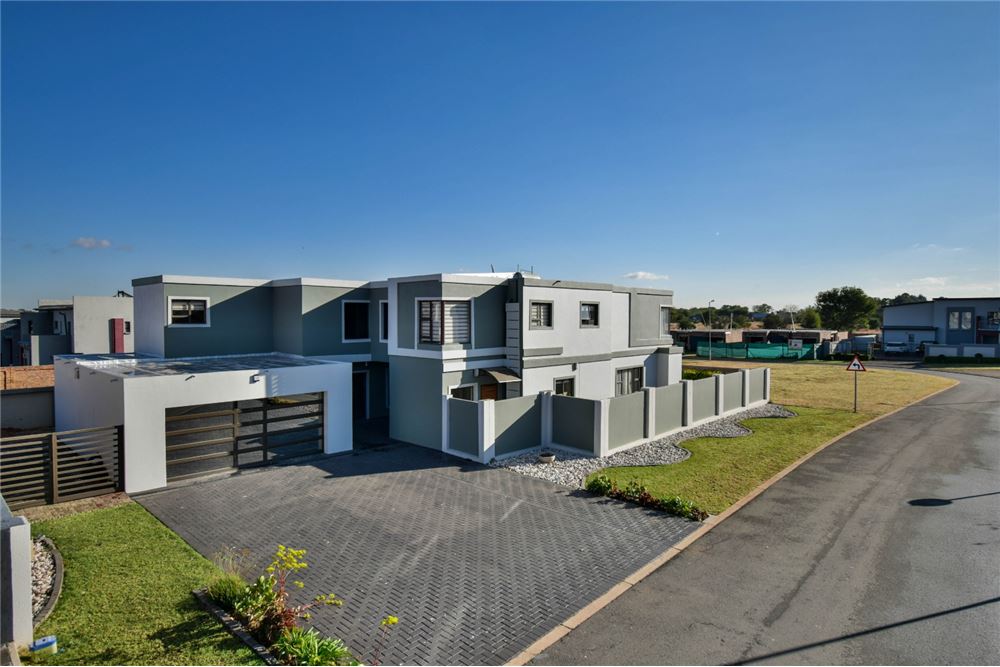 Residencial - Casa - Zambezi Manor Lifestyle Estate, Gauteng - South Africa - 3 - 1031414140-39