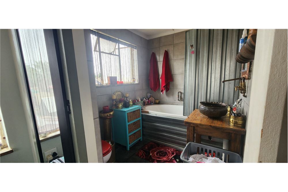 Mieszkaniowa - Dom wolnostojący - Verwoerdpark, Gauteng - South Africa - 12 - 1031421155-19