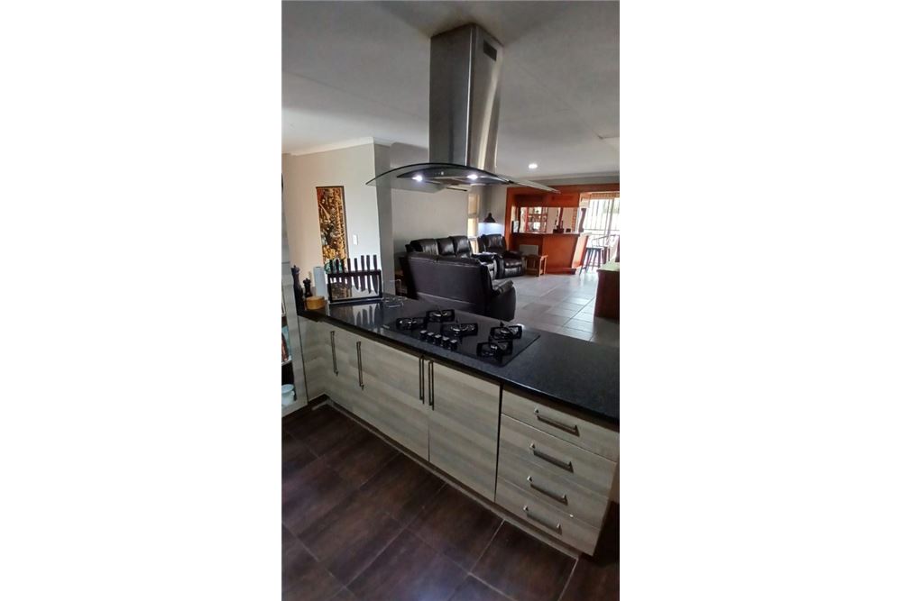 Residencial - Granja - Kameeldrift West, Gauteng - South Africa - 8 - 1031414116-110