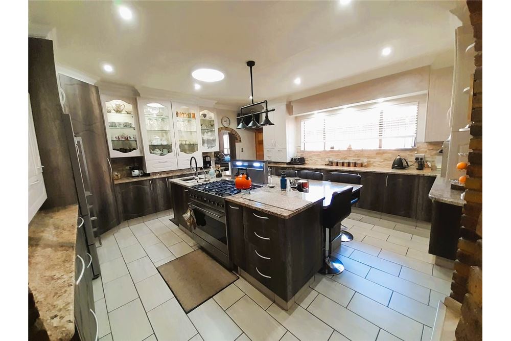 Residential - Omakotitalo - Bassonia, Gauteng - South Africa - 2 - 1031421160-13