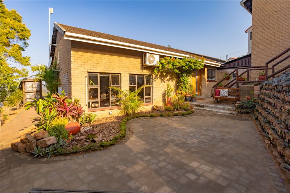 Residential - House - Umgeni Park, KwaZulu Natal - South Africa - 15 - 1031465114-52