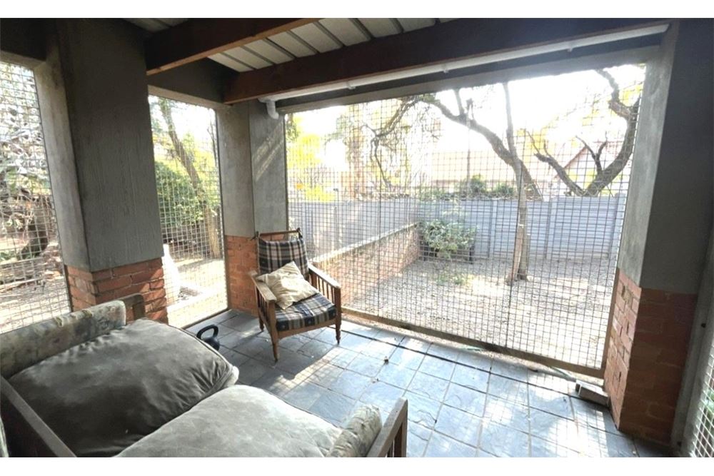 Residential - Rumah Terpisah - Eldoraigne, Gauteng - South Africa - 24 - 1031422050-176