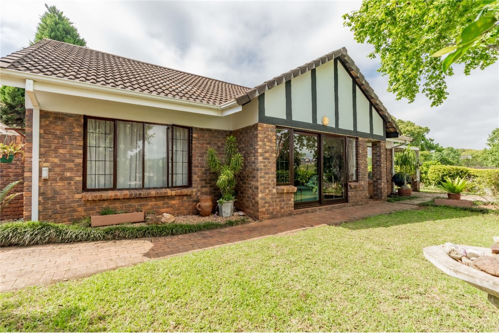 Residential - Mestna hiša - Hillcrest Central, KwaZulu Natal - South Africa - 2 - 1031391015-150