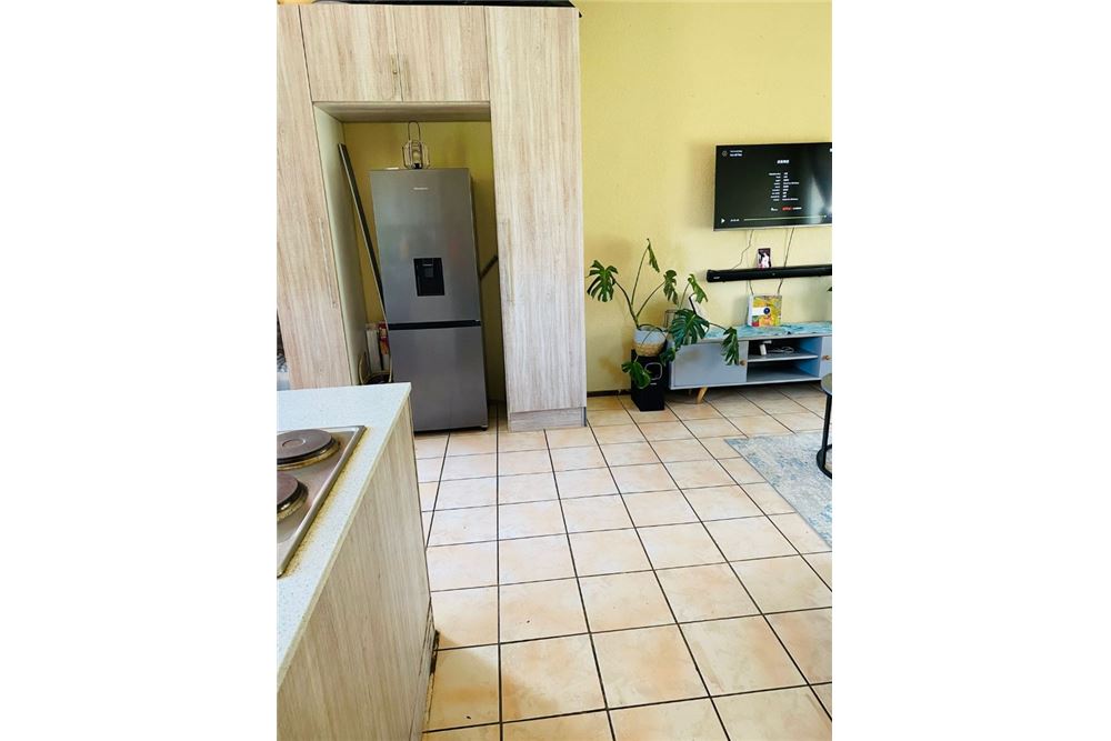 住宅 - 联排别墅 - Groblerpark, Gauteng - South Africa - 12 - 1031444190-12