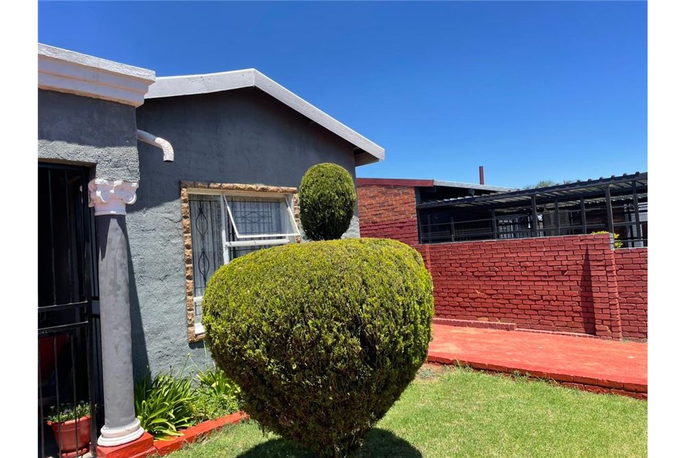 Residencial - Casa - Eersterust, Gauteng - South Africa - 31 - 1031414137-43