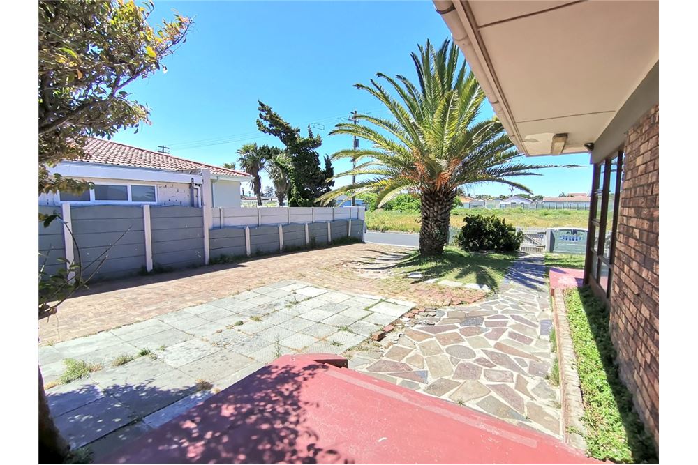Residential House Grassy Park, Western Cape South Africa
