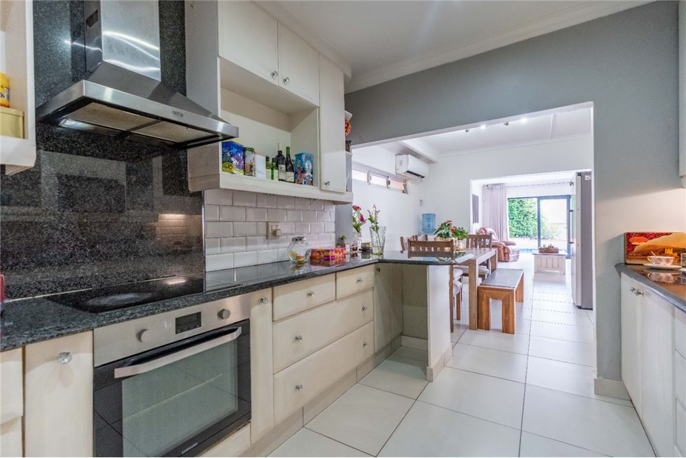 Residential - House - La Lucia, KwaZulu Natal - South Africa - 19 - 1031465073-81