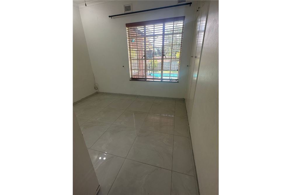 Residential - House - Glen Anil, KwaZulu Natal - South Africa - 18 - 1031465122-79