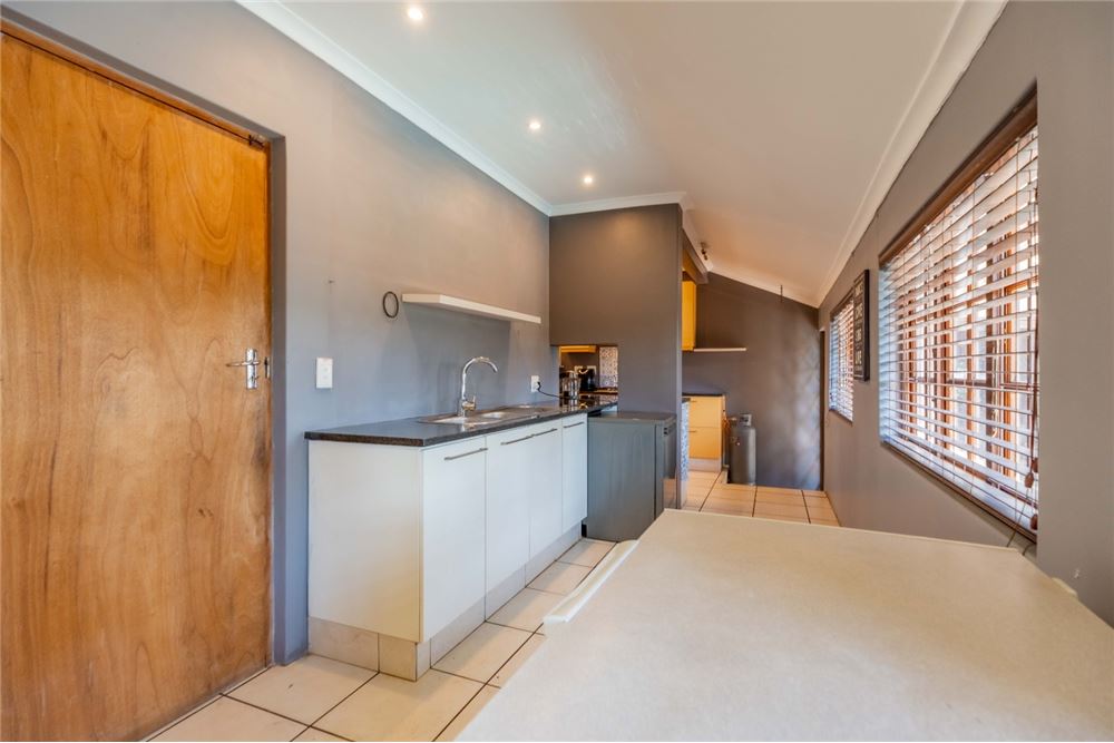 באזור מגורים - בית פרטי - Gillitts, KwaZulu Natal - South Africa - 16 - 1031391019-273