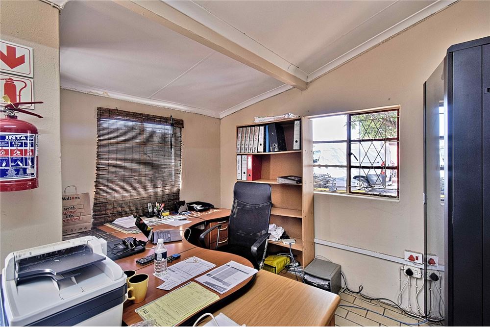 Comercial - Comercio/Tienda - Pretoria North, Gauteng - South Africa - 28 - 1031414001-131