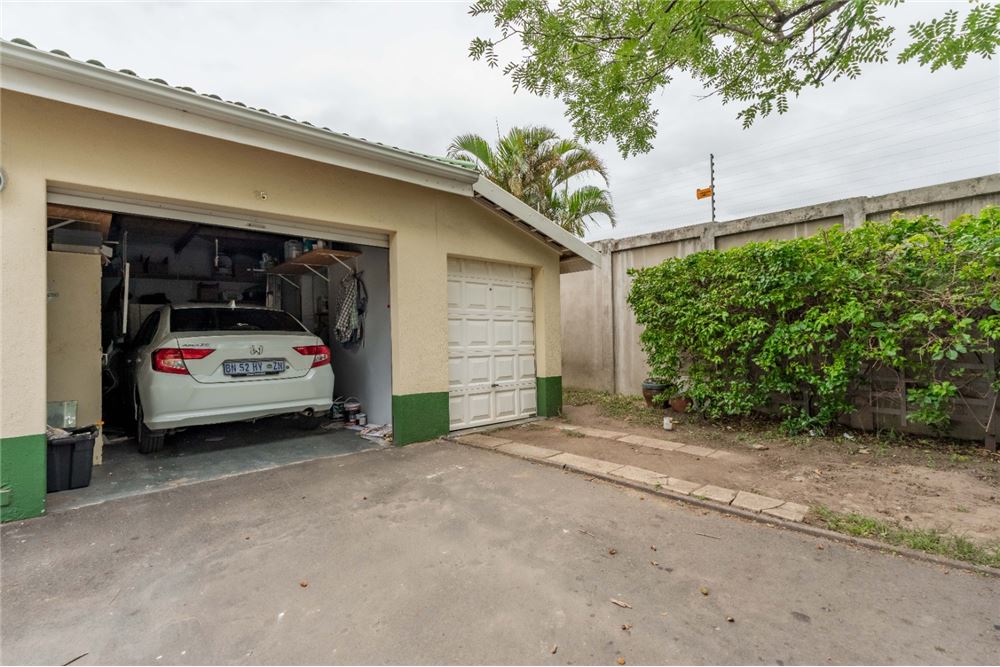 Residential - Townhouse - Mount Edgecombe, KwaZulu Natal - South Africa - 11 - 1031465136-5