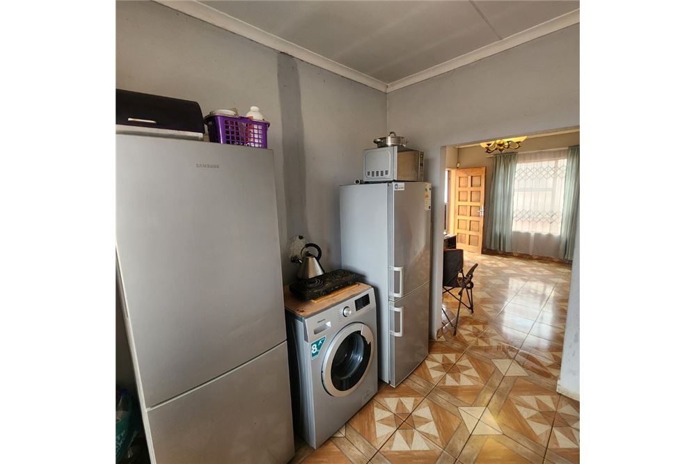 Residential - हाउस - Eldorado Park, Gauteng - South Africa - 7 - 1031421040-76