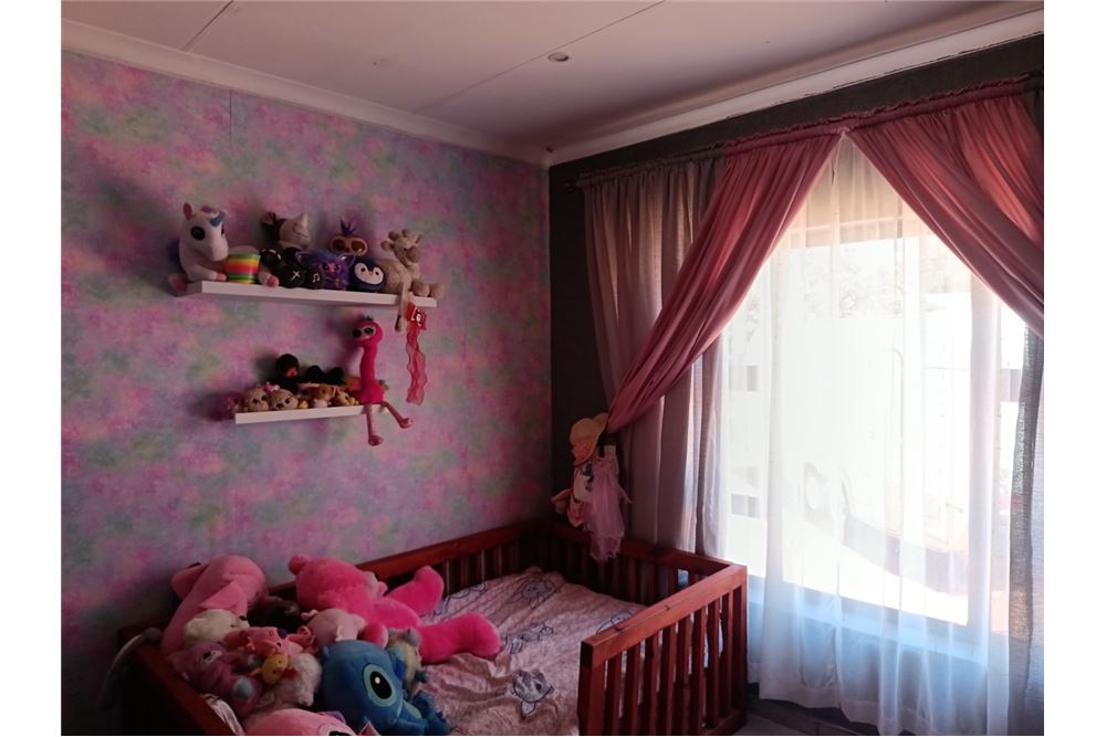 Residential - بيت مستقل - Kathu, Northern Cape - South Africa - 13 - 1031368008-103