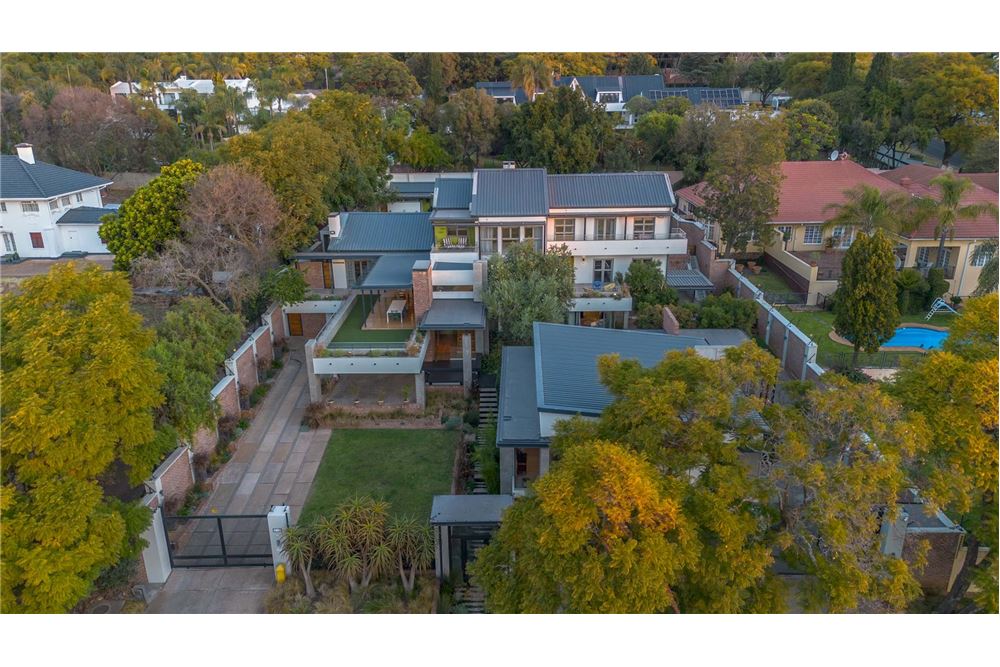 Residential - House - Waterkloof, Gauteng - South Africa - 151 - 1031414150-79