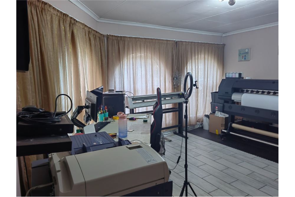 Residencial - Casa - Dorandia, Gauteng - South Africa - 41 - 1031414116-82