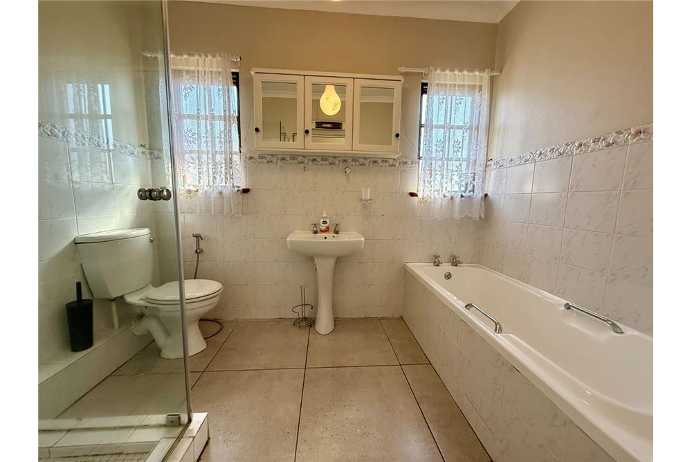 Residential - ทาวน์เฮาส์ - Hillcrest Central, KwaZulu Natal - South Africa - 15 - 1031391020-886