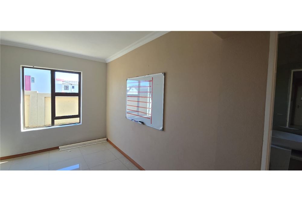 Residencial - Casa - Zambezi Manor Lifestyle Estate, Gauteng - South Africa - 44 - 1031414140-37