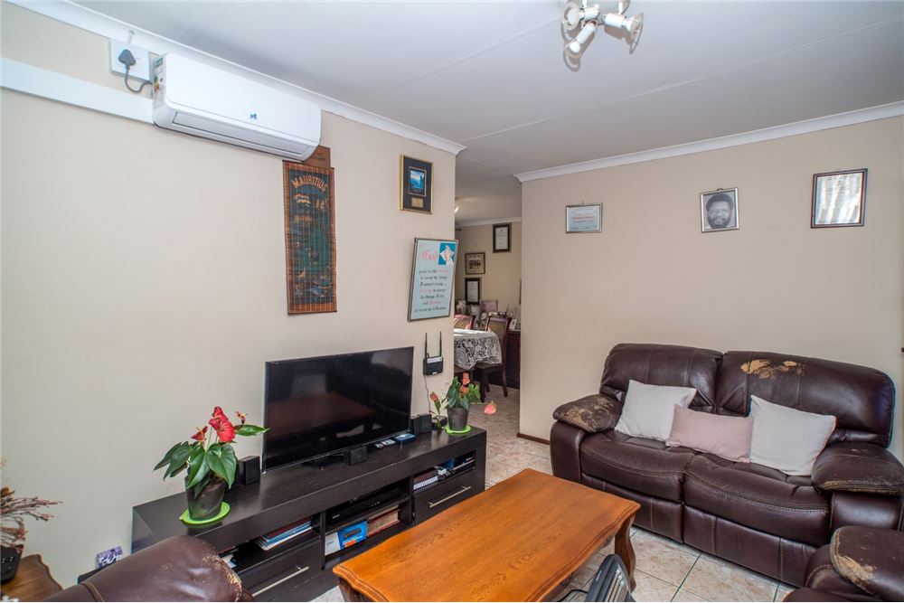 Residential - House - Southgate, KwaZulu Natal - South Africa - 26 - 1031465033-87